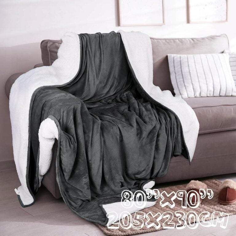 PFIMIGH Manta Impermeable para Perros, 3 Capas de Franela y Sherpa, Cobertor Reversible Protector para Cama, Sofá y Sillón, Gris, 203x230cm