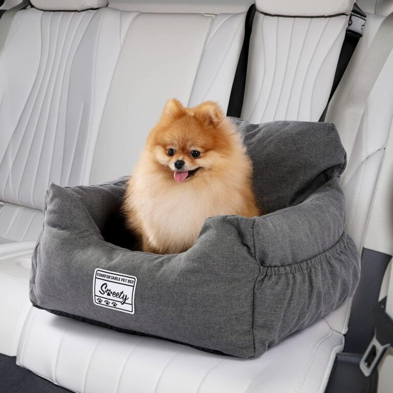 PETEPELA Asiento de coche para perros con cinturón de seguridad estable, suave para perros, resistente al agua, antideslizante, para perros pequeños y medianos, color gris