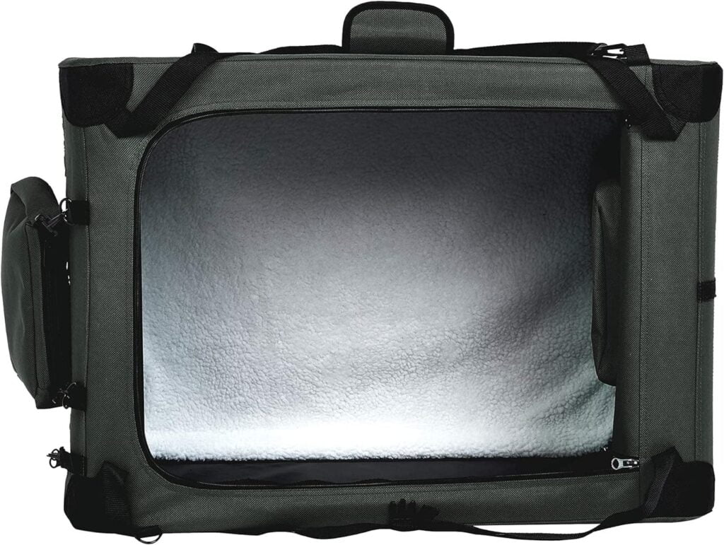 Amazon Basics - Transportín para mascotas suave plegable gris de 30 «